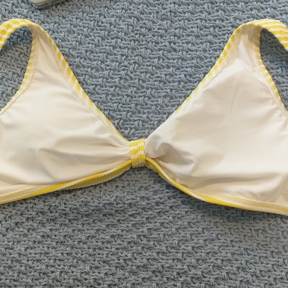 A&F Bikini Top - Picture 4 of 6